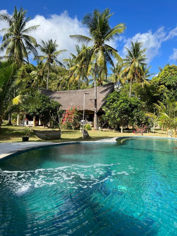 The Papalagi Resort Gili Gede Экстерьер фото