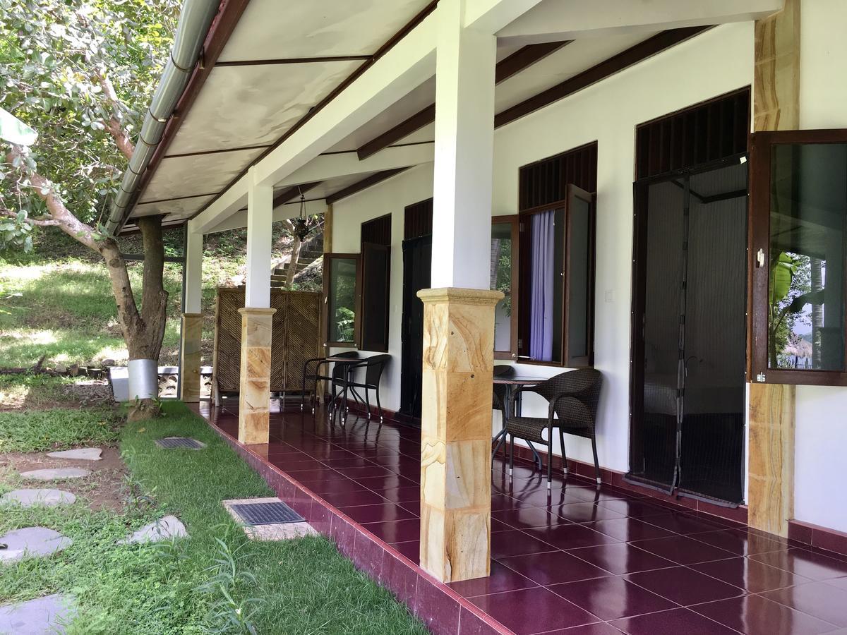 The Papalagi Resort Gili Gede Экстерьер фото