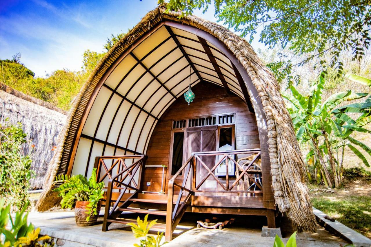 The Papalagi Resort Gili Gede Экстерьер фото